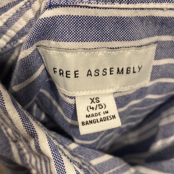 Boys, free assembly xSmall 4–5 button-down blue and white striped multi pattern - Picture 2 of 9